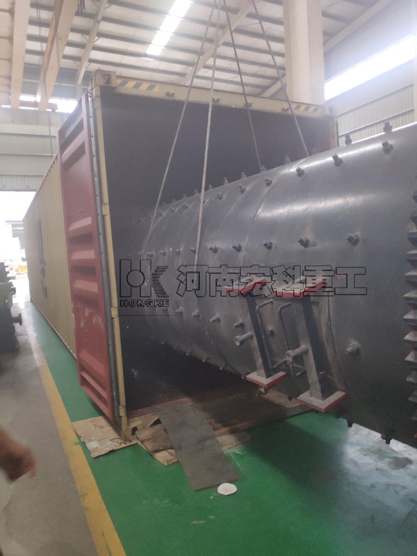 科索沃1.5米&times;4.5米的白灰球磨機